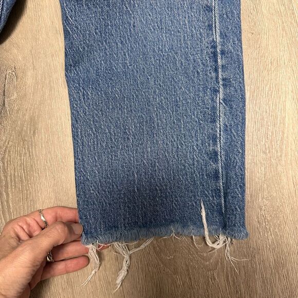 Levi's Light Blue Cropped Jeans - Picture 8 of 14